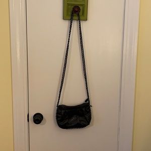 Express crossbody black/silver